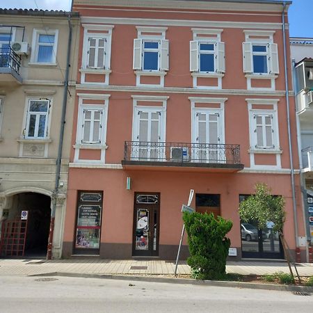 Apartmani Iris I Ana Цриквениця Екстер'єр фото