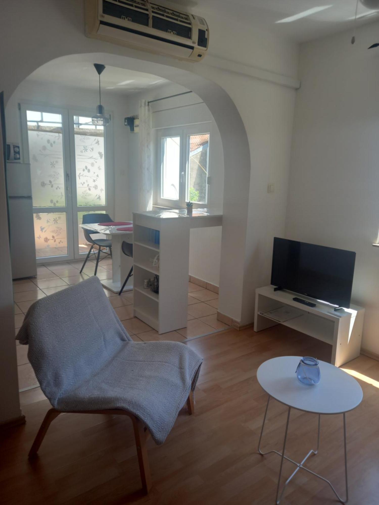 Apartmani Iris I Ana Цриквениця Екстер'єр фото