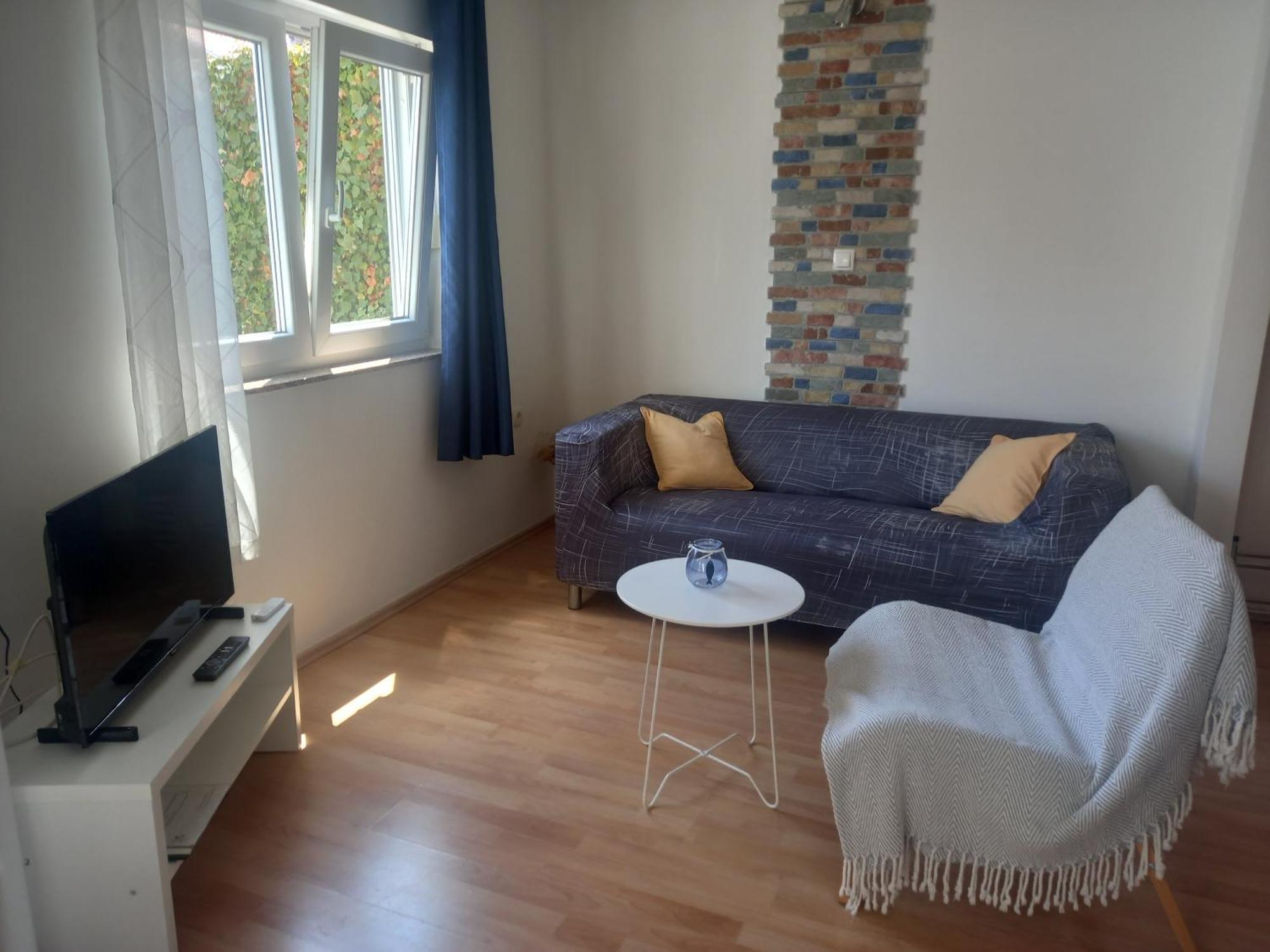 Apartmani Iris I Ana Цриквениця Екстер'єр фото