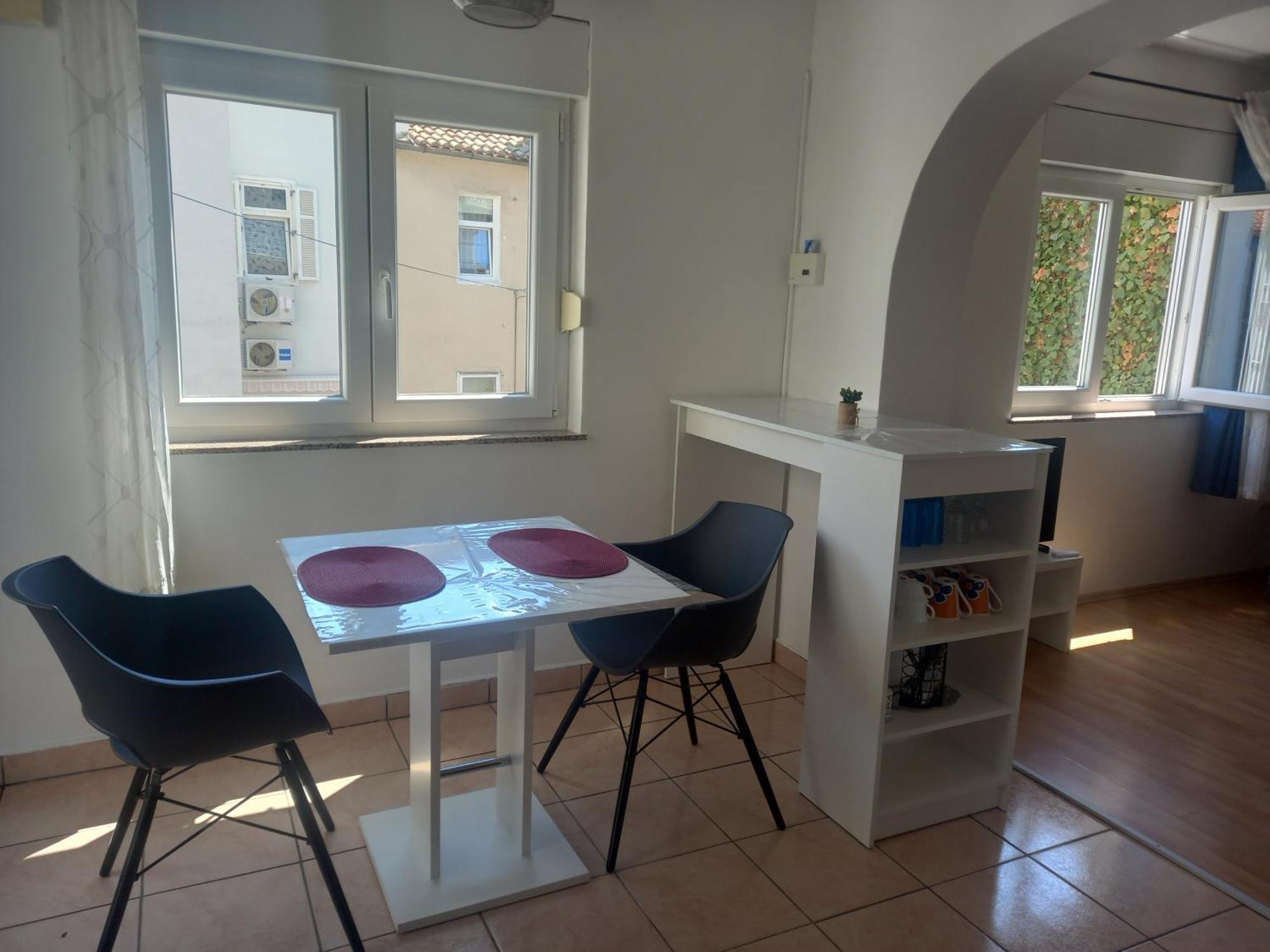 Apartmani Iris I Ana Цриквениця Екстер'єр фото